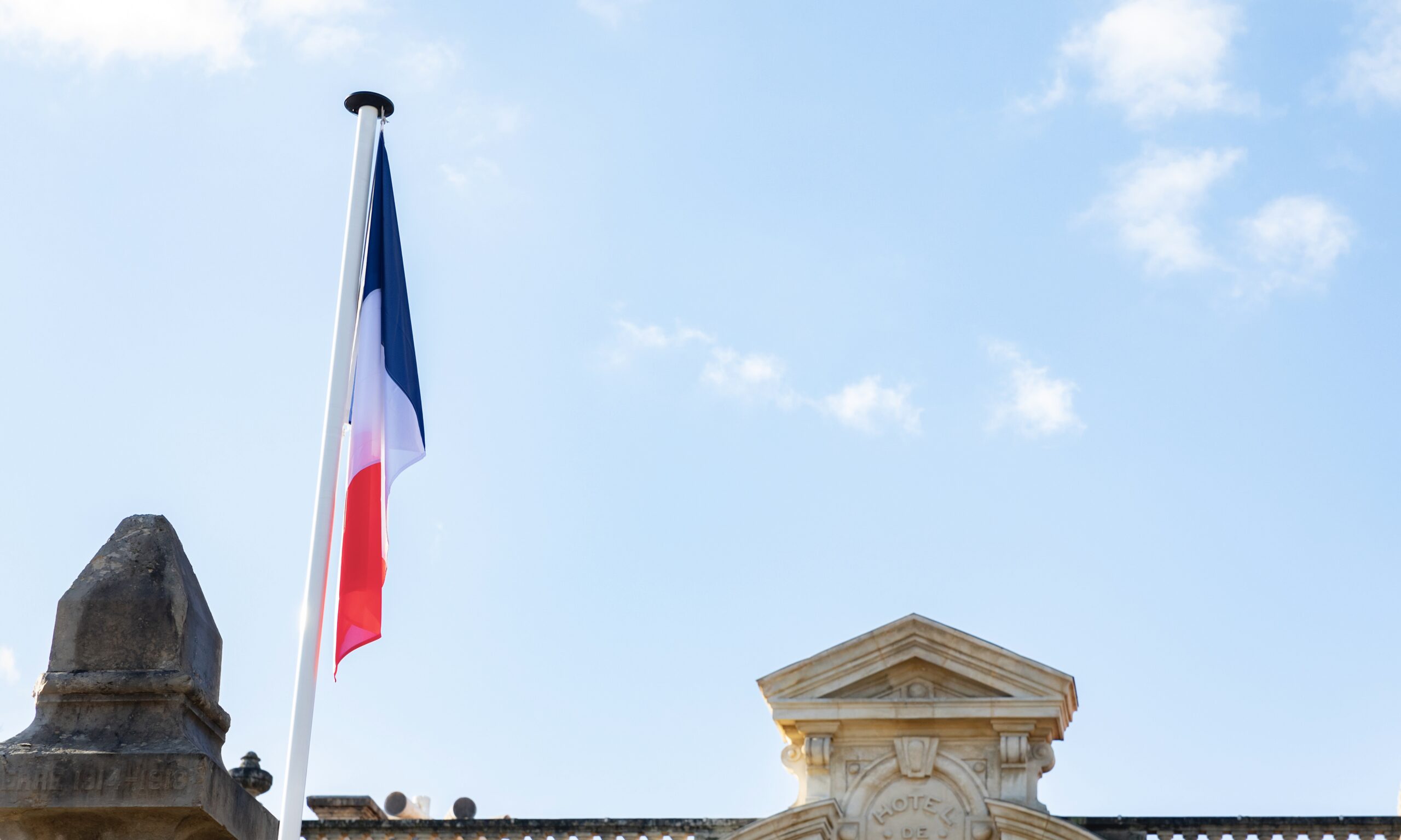Hotel de Ville - Place de la Mairie - Cadolive