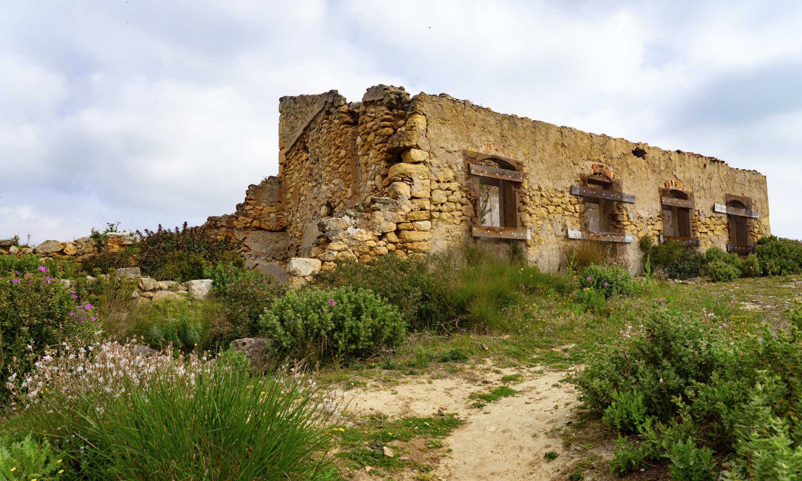 Site archeologique de Saint-Blaise et ses etangs - Saint-Mitre-les-Remparts